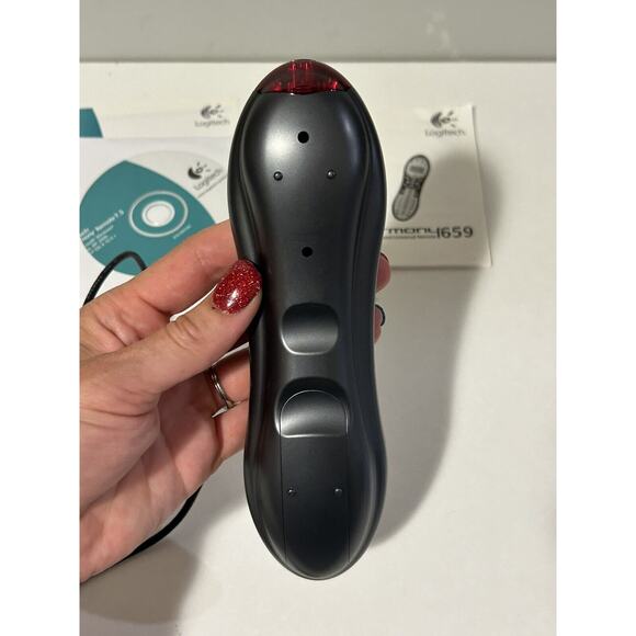 Logitech Harmony H659 Advanced Universal Remote Control With Cord And Manual - Picture 3 of 5